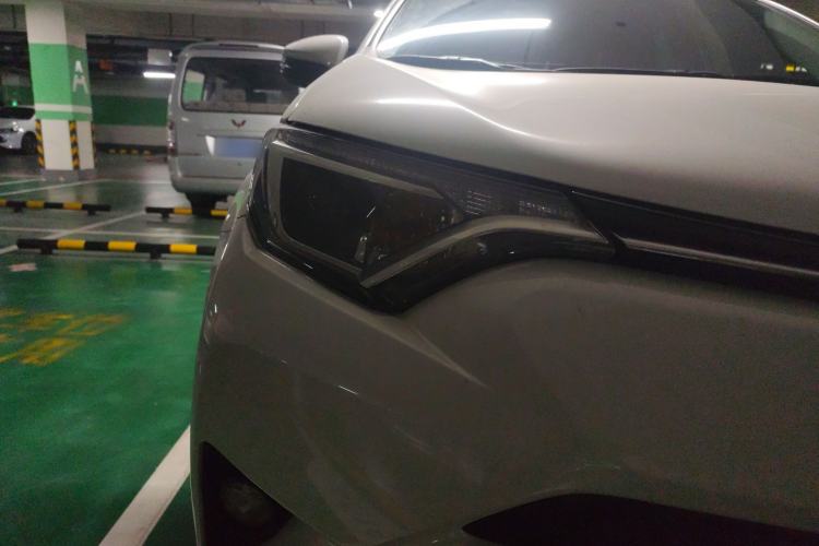 Used Toyota RAV4 2019 2.0L CVT Two-Wheel Drive Luxury Version China VI Standard
