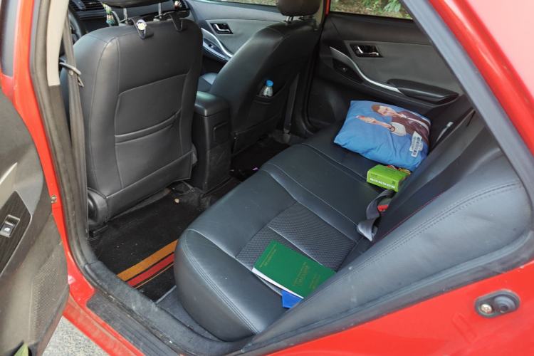 Used Zotye Z300 2014 1.5L Value Edition Manual Elite Model
