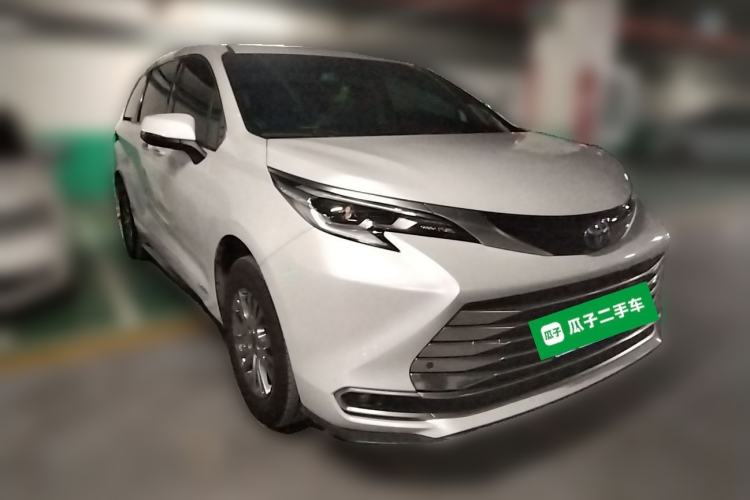 Used Toyota SIENNA 2021 2.5L Hybrid Premium Edition