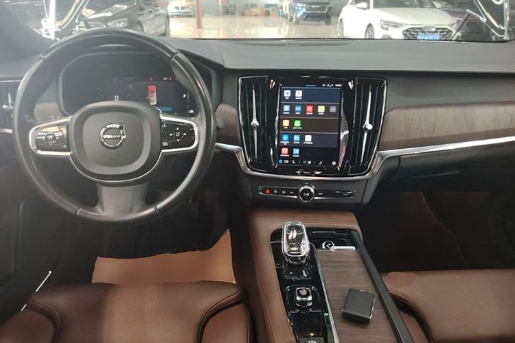 Used Volvo S90 2022 B5 Zhiyuan Luxury Edition
