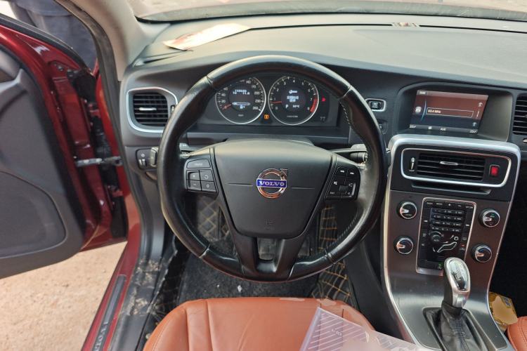 Used Volvo S60 2013 T5 Smart Edition
