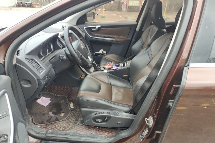 Used Volvo XC60 2015 T5 AWD Zhiyuan Edition
