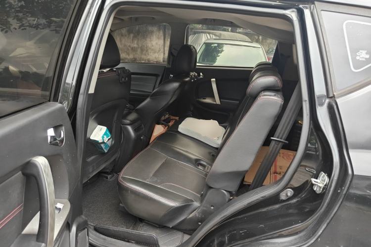 Used Geely Auto GX7 2015 Classic Edition 1.8L Manual Elite Model China V Standard
