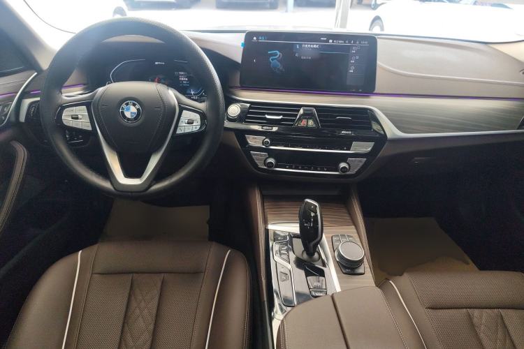 Used BMW 5 Series New Energy 2022 Updated Version 535Le Luxury Package Center Console