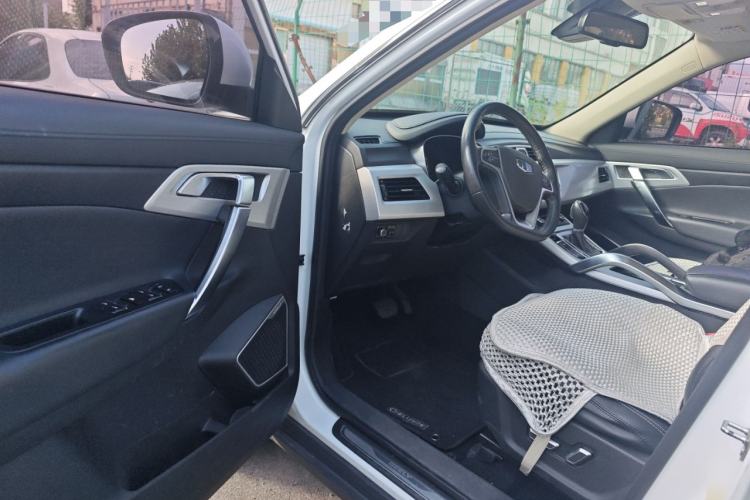 Used Geely Auto Emgrand X7 Sport 2016 1.8TD Automatic Smart Model Driver Seat