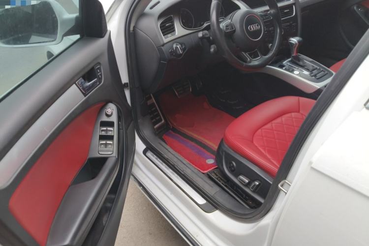 Used Audi A4L 2016 35 TFSI Collector's Edition Automatic Standard Model
