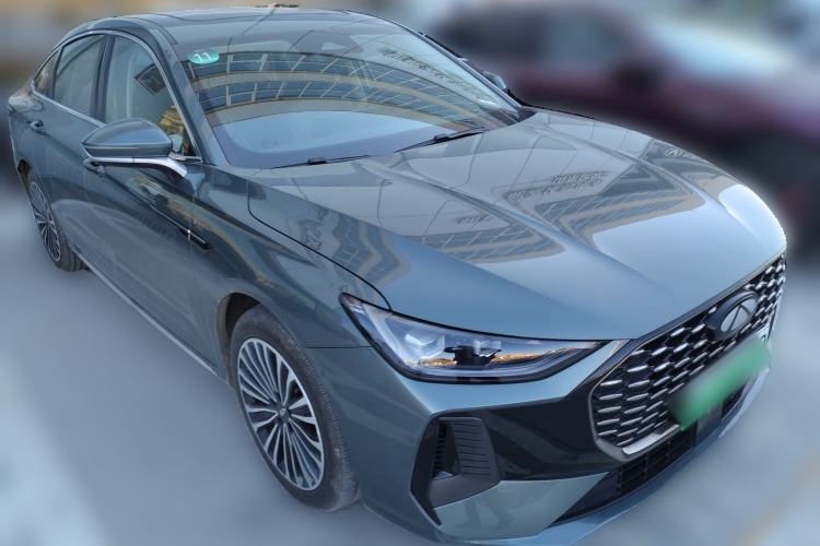 Used Chery Fengyun A8L 2025 1.5 TGDI 145 km Luxury Version