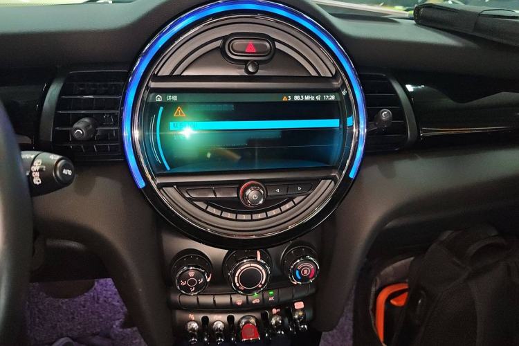 Used MINI MINI 2018 1.5T COOPER Classic Edition