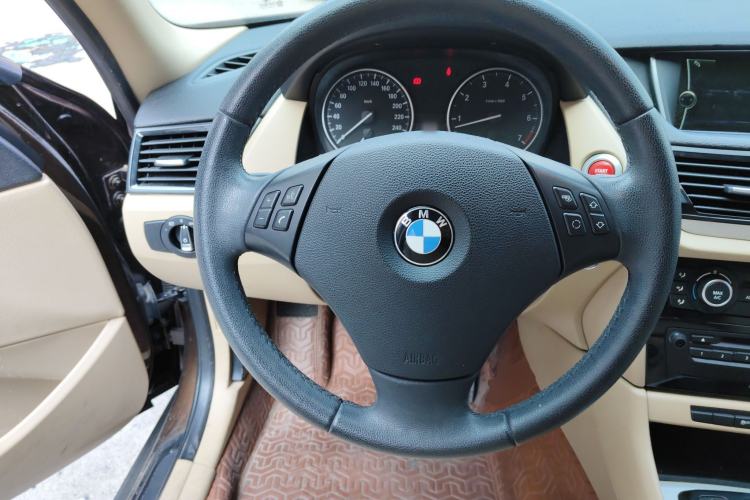 Used BMW X1 2013 sDrive18i Fashion Model