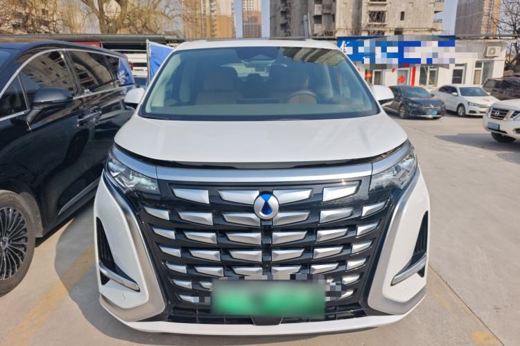 Used Denza D9 2023 DM-i 965 Luxury Model
