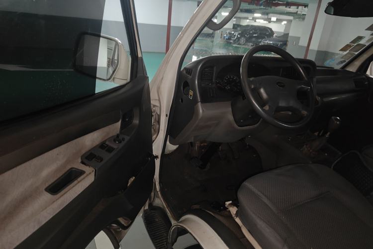Used Jinbei Hiace 2011 2.0L 5th Generation Kuaiyunwang Comfort Type K 4G19