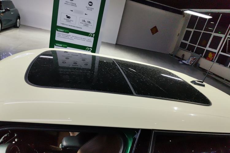 Used MINI MINI 2019 1.5T COOPER Artist Five-Door Edition
