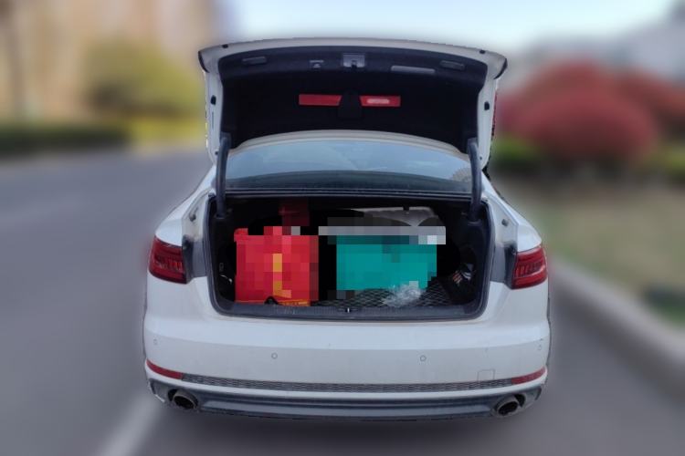 Used Audi A4L 2018 30th Anniversary Edition 40 TFSI Fashion Model
