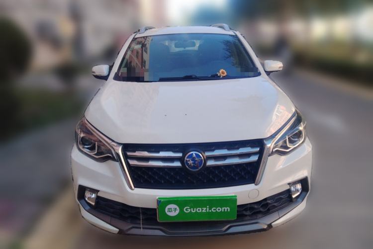 Used Venucia T70 2018 2.0L CVT Smart Edition
