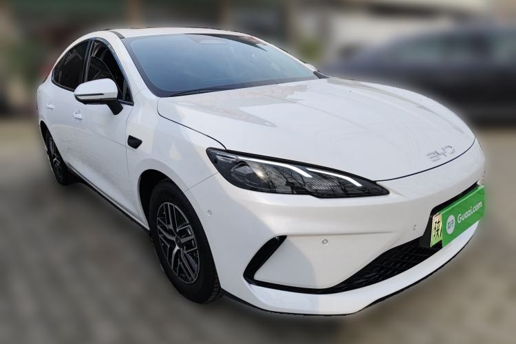 Used BYD Seal 05 DM-i 2025 DM-i Smart Drive 55KM Prestige Model Front Right 45 Deg