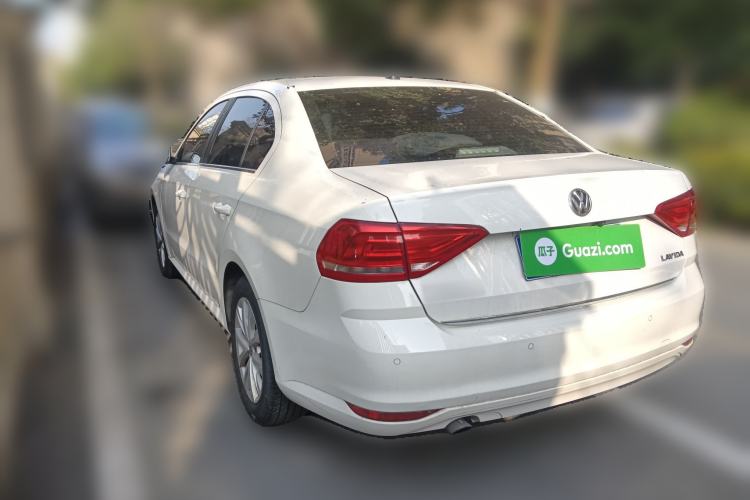 Used Volkswagen Lavida 2015 1.6L Automatic Comfort Edition
