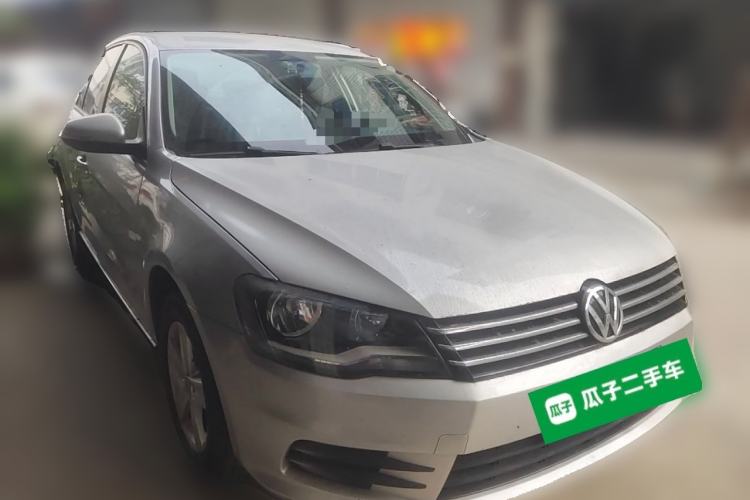 Used Volkswagen Bora 2014 1.6L Manual Fashion Edition Front Right 45 Deg