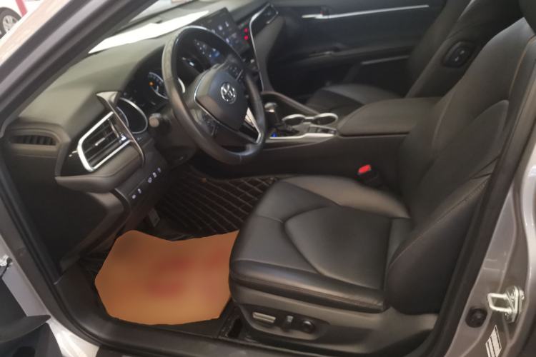 Used Toyota Camry 2021 2.0G Luxury Edition Driver Seat
