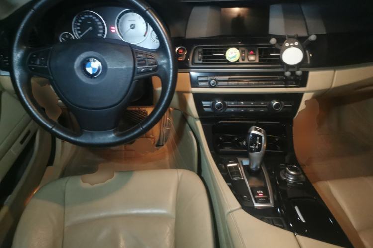 Used BMW 5 Series 2013 520Li Elegant Edition Steering Wheel