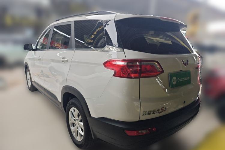 Used Wuling Hongguang S3 2019 1.5L Manual Comfort Model China VI Standard
