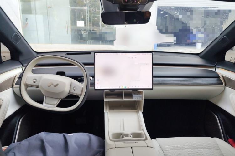 Used ONVO L60 2024 60 kWh Rear-Drive Version Interior 2