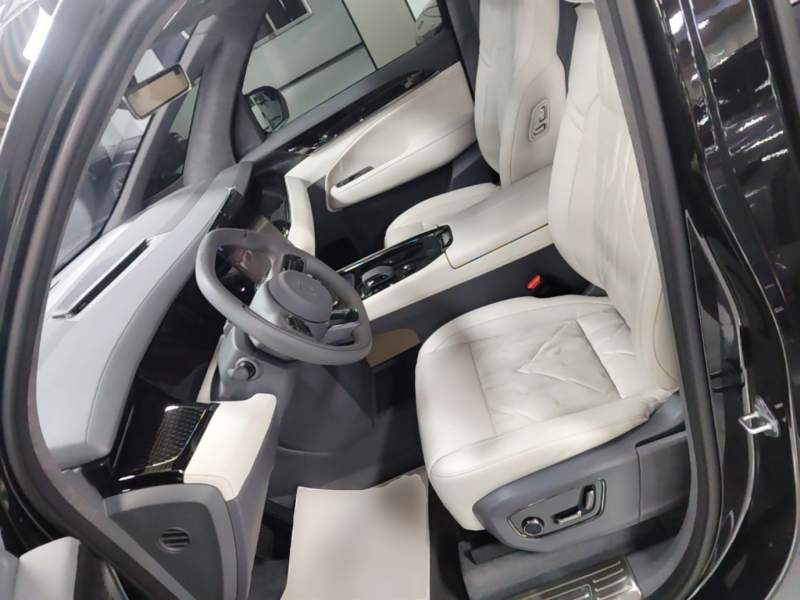 Used Zeekr 009 2024 7-Seater Walk-Through Version Four-Wheel Drive 108 kWh — 14
