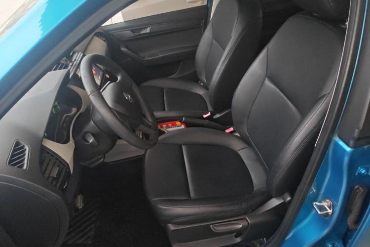 Used Skoda Fabia 2015 1.4L Automatic Front-Drive Model Left Front Seat