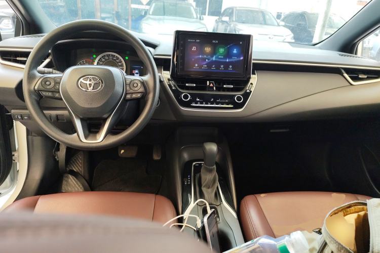 Used Toyota Levin 2019 185T CVT Luxury Edition China VI Standard Center Console