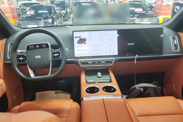 Used Li Auto L8 2024 Max Center Console