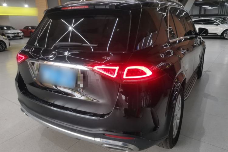 Used Mercedes-Benz GLE 2020 GLE 350 4MATIC Fashion Model Rear Right 45 Deg