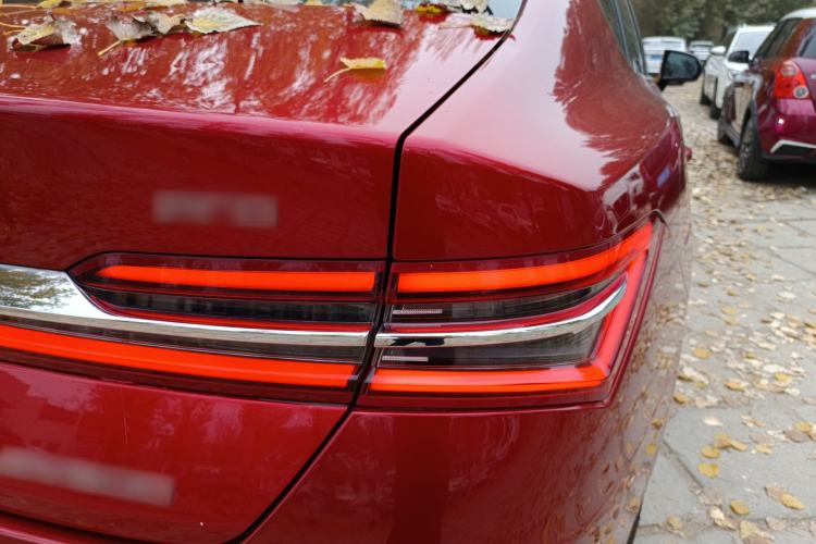 Used BYD Qin Pro New Energy 2019 EV Super Edition High-Power Long-Range Smart-Connected Cutting-Edge Model Right Rear Taillight