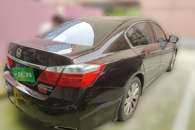Used Honda Accord 2014 2.4L EX Luxury Edition Rear Right 45 Deg