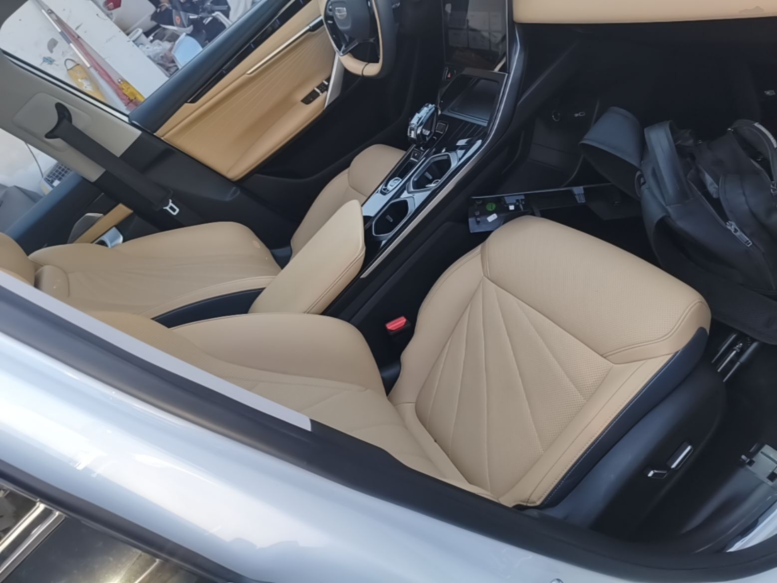 Geely Auto FX11 2023 1.5TD DCT Prestige Edition — снимка 19