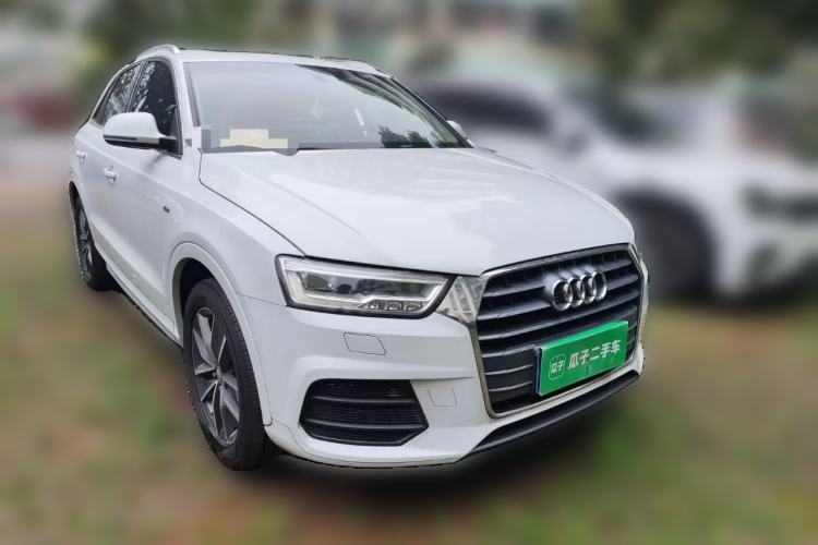 Used Audi Q3 2015 35 TFSI Comfort Model Front Right 45 Deg