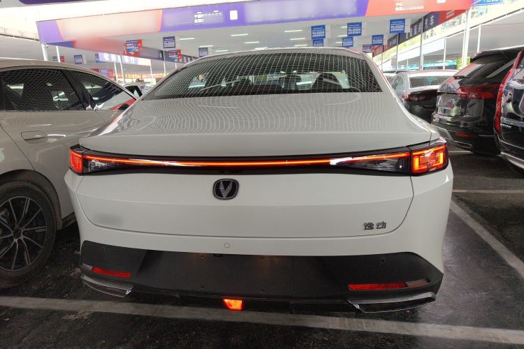 Used CHANGAN Eado PHEV 2025 Smart New Blue Whale 145KM Battleship Edition
