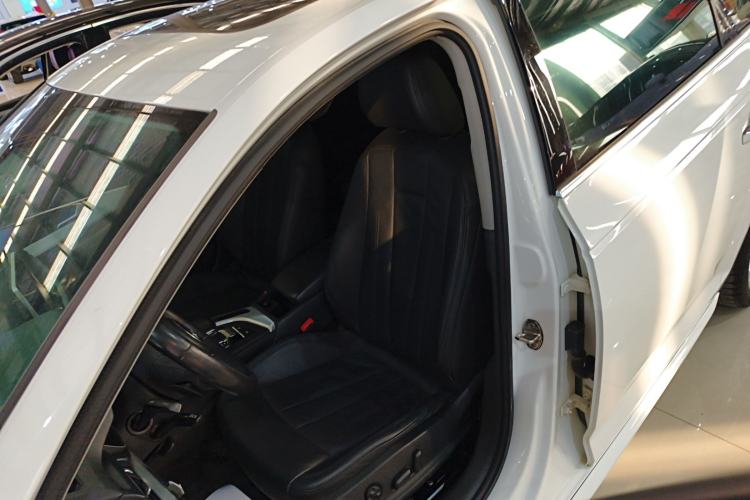 Used Audi A4L 2019 40 TFSI Fashion Version China V