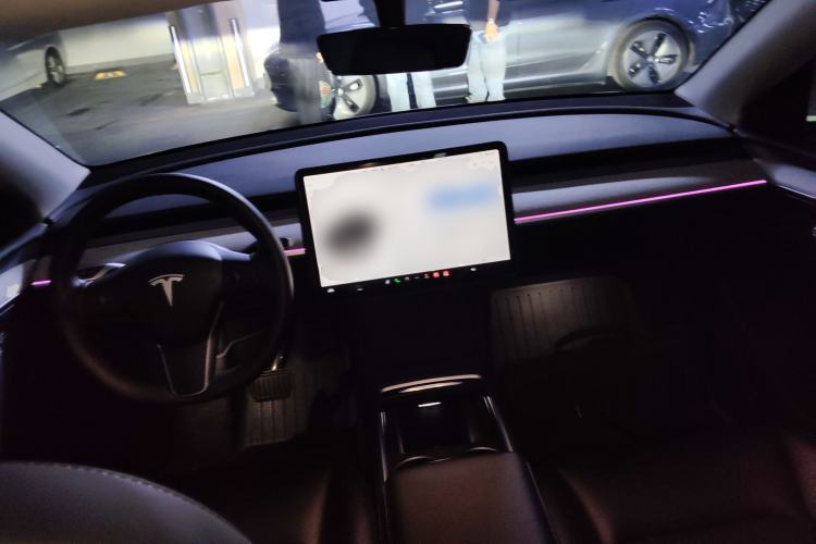 Used Tesla Model Y 2023 Long-Range All-Wheel-Drive Version
