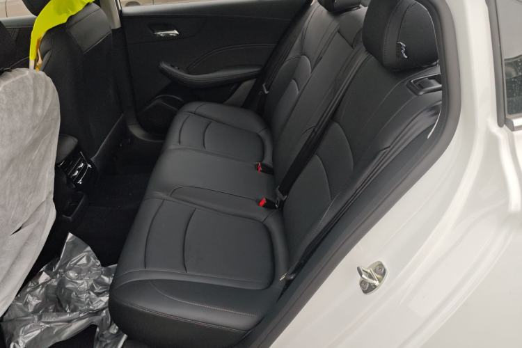 Used Roewe i5 2026 Model 1.5L CVT Luxury Version
