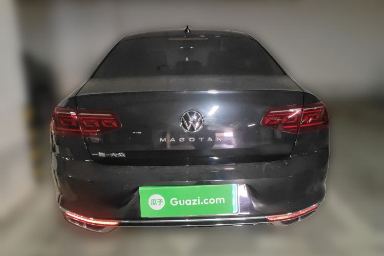 Used Volkswagen Magotan 2024 2 Million Units Zhongxiang Version 330TSI DSG Luxury Edition Rear
