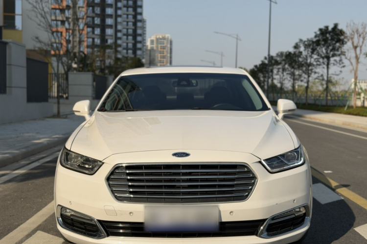 Used Ford Taurus 2018 EcoBoost 245 Premier Edition China V Standard