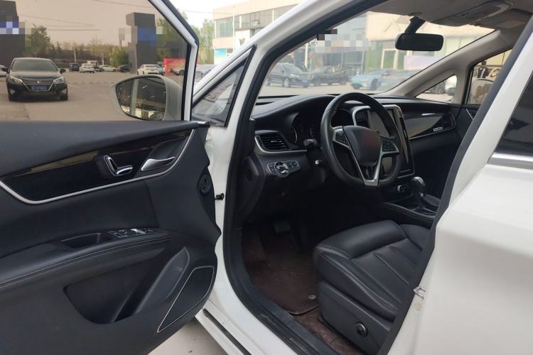 Used BYD Song MAX 2017 1.5T Automatic Smart Connect Prestige 7-Seater Driver Seat