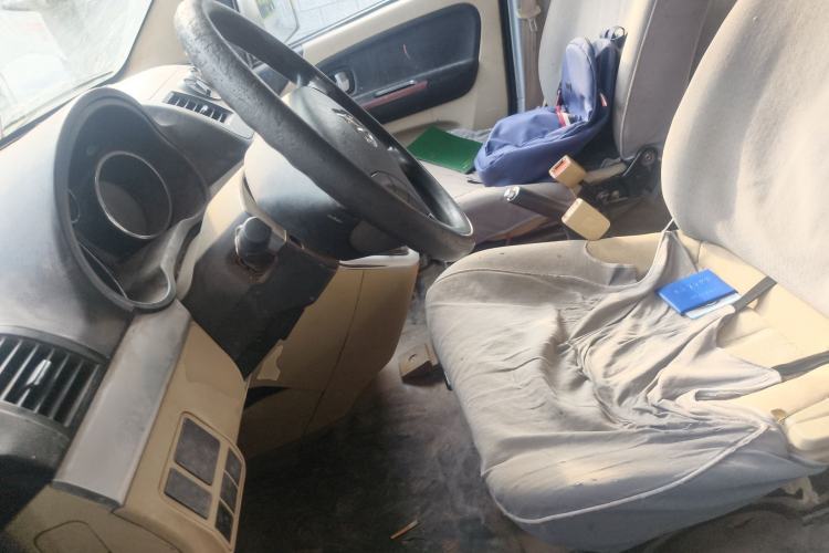 Used CHANGAN KAICHENG Ruixing M90 2017 2.0L Value Edition 6-Seater Hatchback 4G94S Left Front Seat