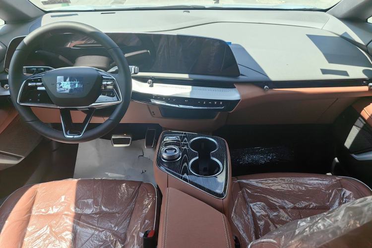 Used Cadillac OPTIQ 2024 Standard Range Version
