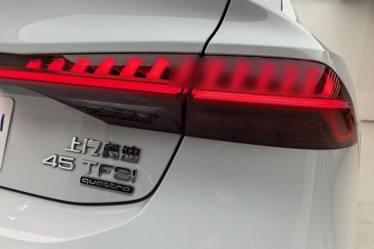 Used Audi A7L 2024 45 TFSI quattro Luxury Edition
