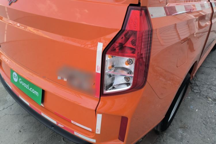 Used Wuling Zhengcheng 2021 1.5T Manual Comfort Version with Enclosed Windows