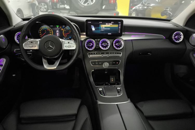 Used Mercedes-Benz C-Class 2021 C 260 L Sport Edition Star Collection Center Console