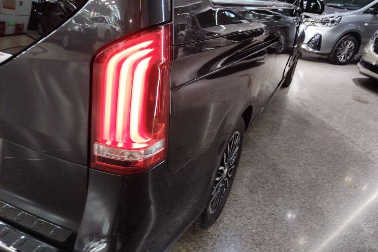 Used Mercedes-Benz V-Class 2020 V 260 L Long-wheelbase Luxury Edition