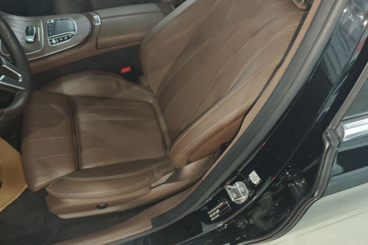 Used Mercedes-Benz E-Class 2019 E 260 L
