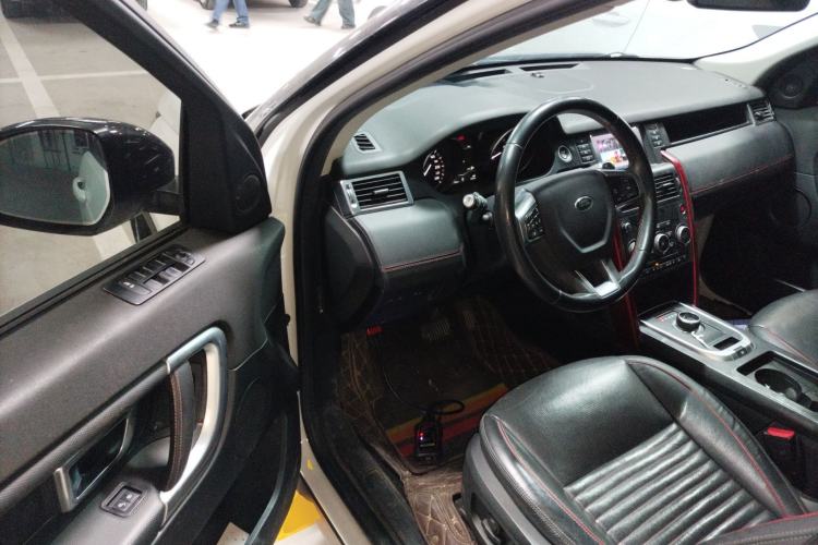 Used Land Rover Discovery Sport 2019 240 PS SE Dynamic Version China VI Standard Driver Seat