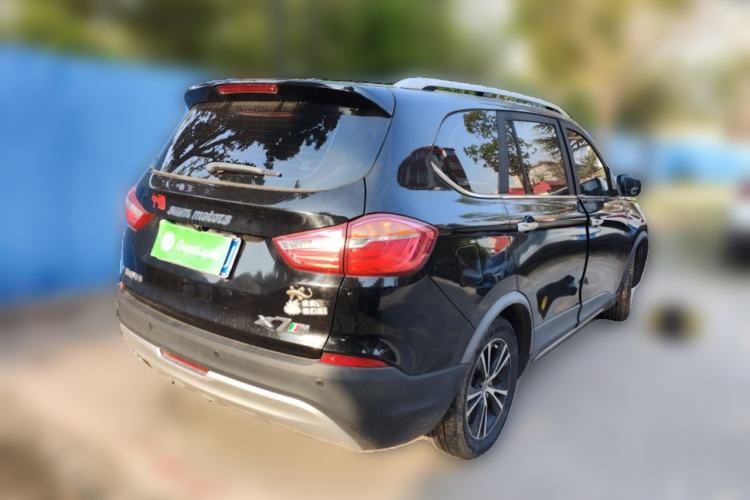 Used SWM X7 2018 1.8L Manual Luxury Connected Version 7 Seats Rear Right 45 Deg